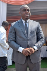 Dr. Charles Yopndoi prend le flambeau de la gestion de la Délégation régionale de la Santé Publique du Littoral.