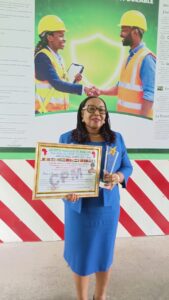 Prix d’Excellence Africain : Colette Jeannine Ngo Kelbe épouse Minka honorée pour 32 ans d’engagement en faveur de l’emploi